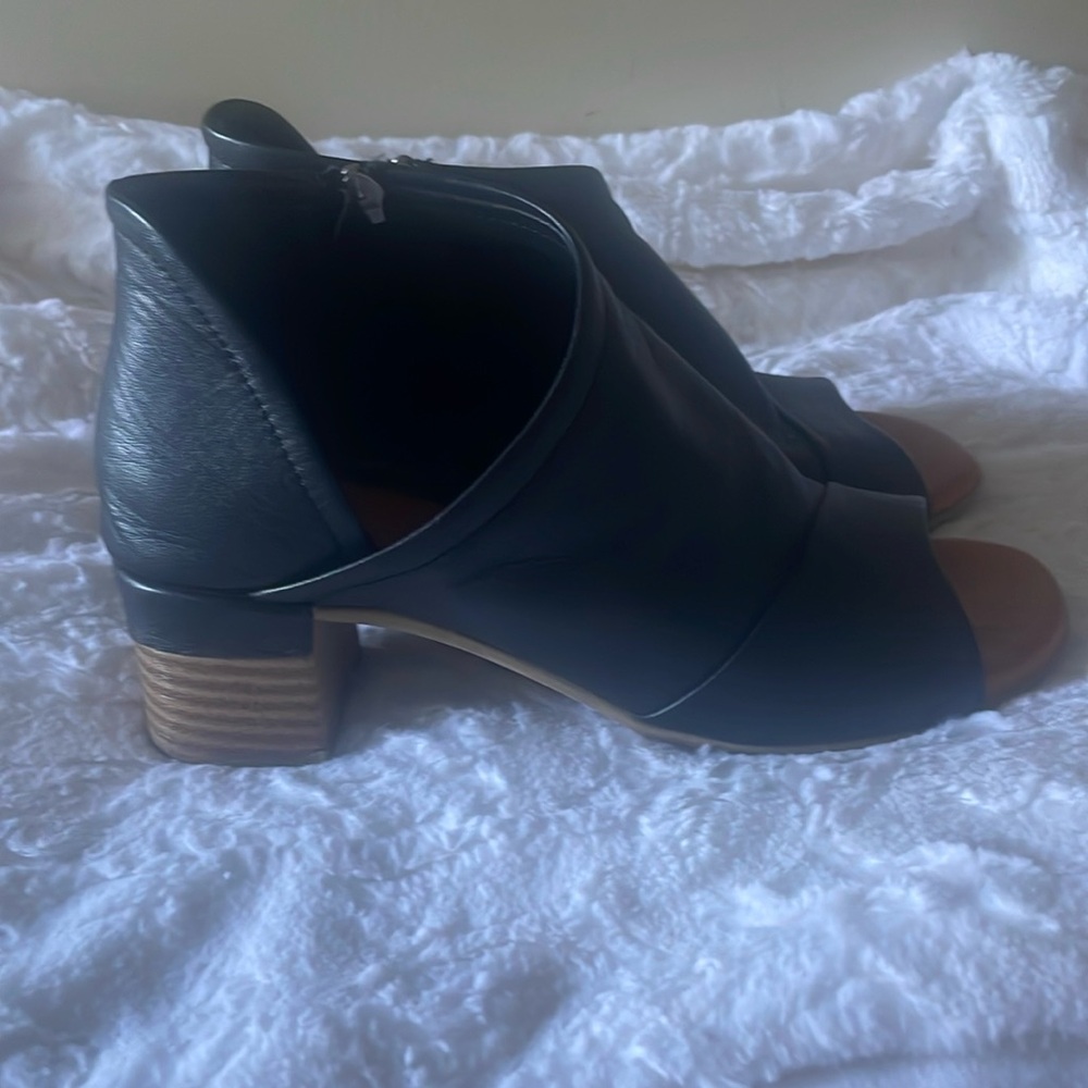 Roamer’s Zoey Leather heel boots